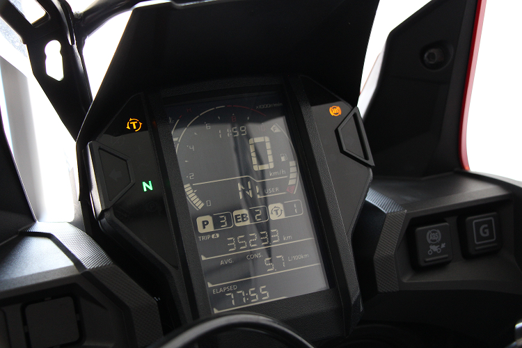 HONDAAFRICATWIN1000-6