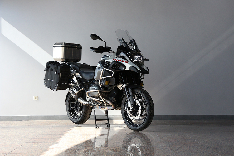 R1200GSA-10