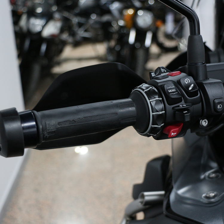 R1250GSA-4
