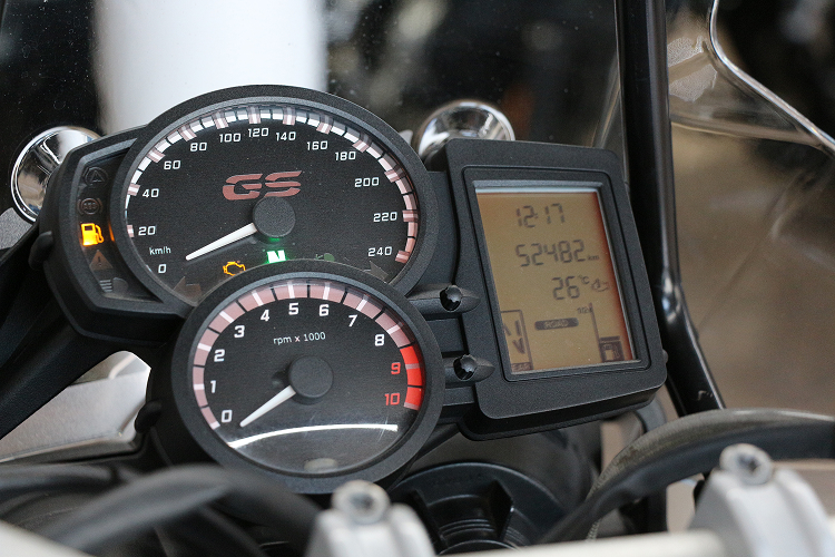 BMWF800GSA-3